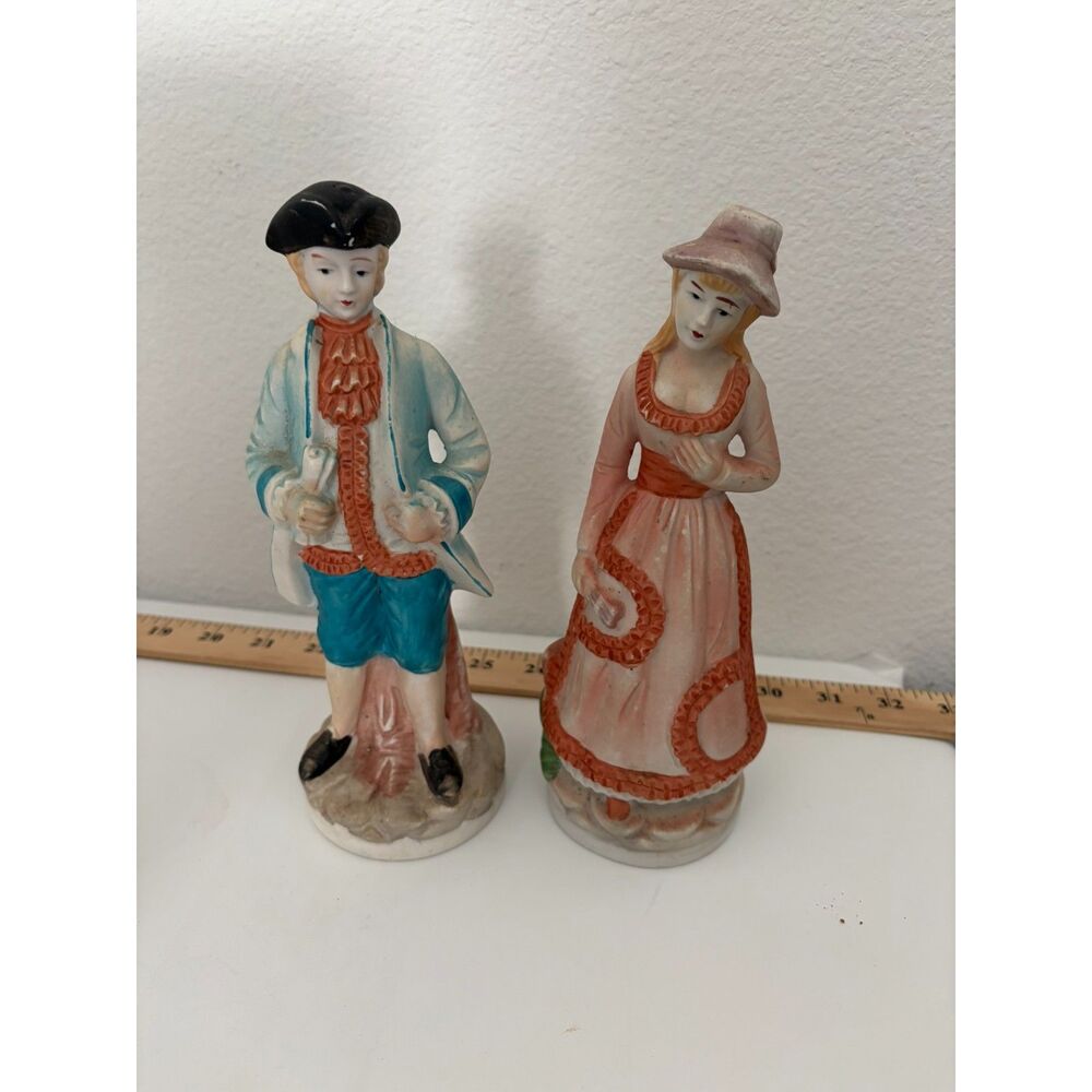 vtg colonial couple porcelain figures